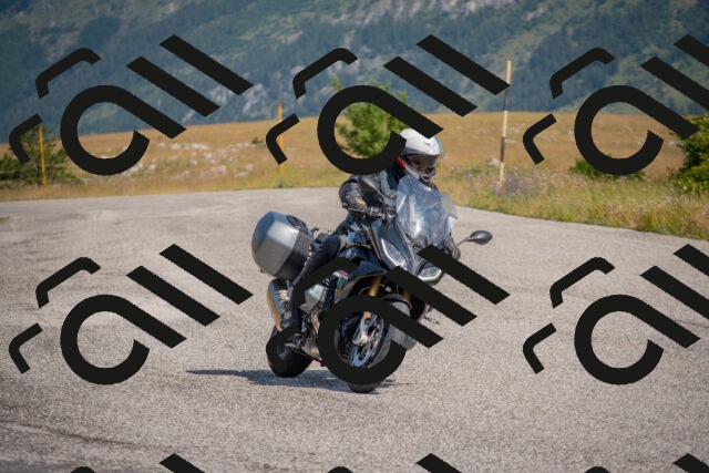 202506211039-DSC_3306_c4_