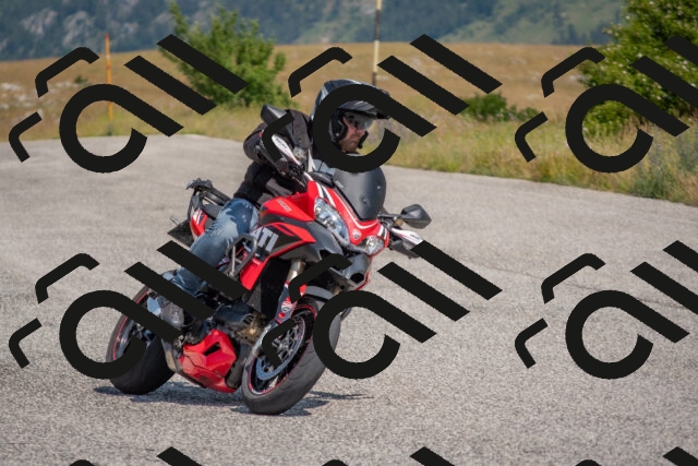 202506211107-DSC_3445_c4_