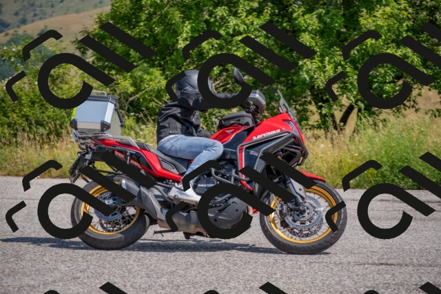 202506211107-DSC_3453_c4_