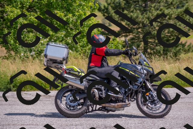 202506211107-DSC_3455_c4_