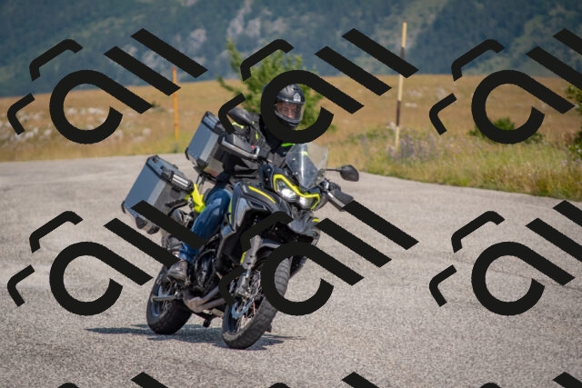 202506211113-DSC_3465_c4_