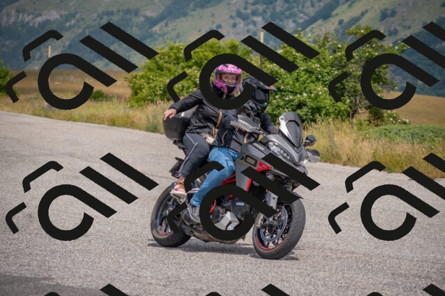 202506211203-DSC_3800_c4_