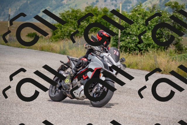 202506211208-DSC_3849_c4_