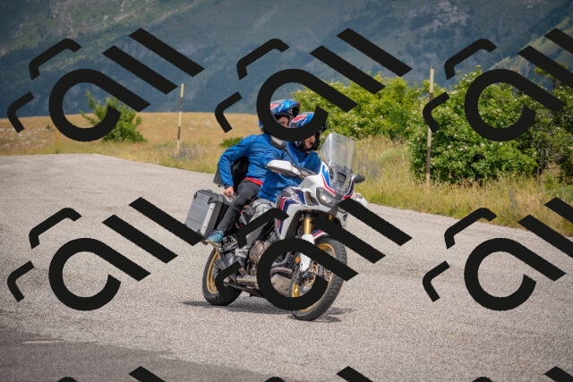 202506211218-DSC_3920_c4_