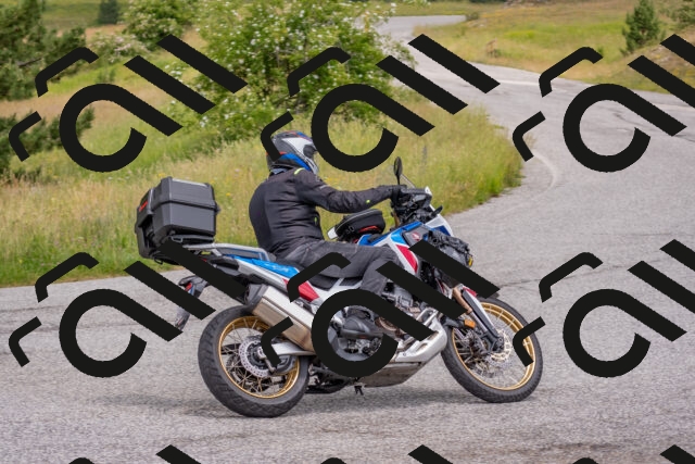 202506211304-DSC_4203_c4_