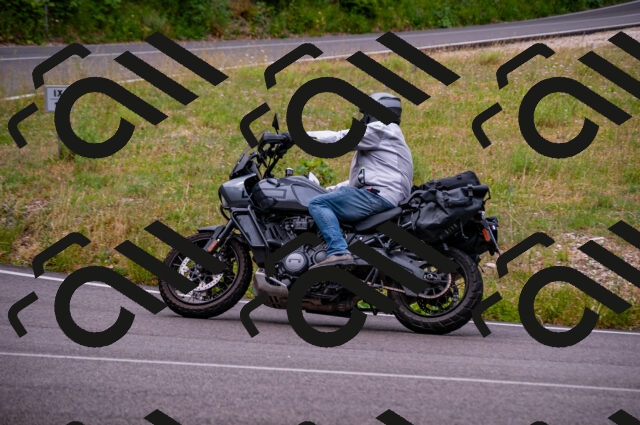 202506221054-DSC_3796_d2_