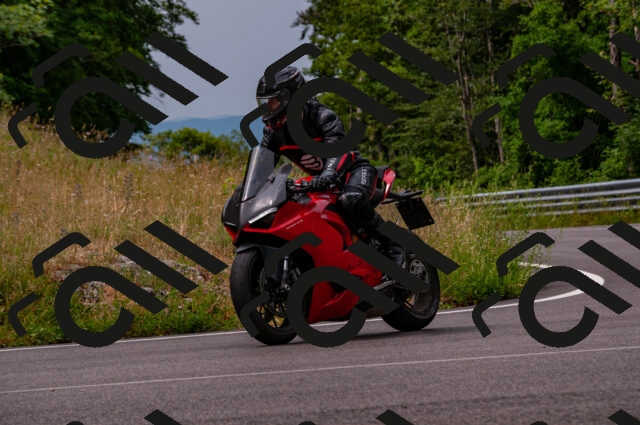 202506221112-DSC_3898_d2_