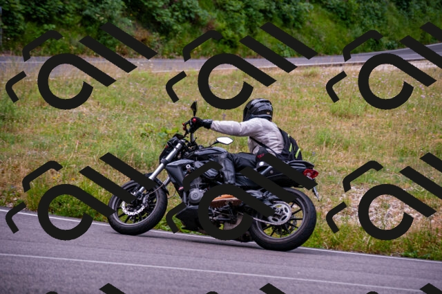 202506221127-DSC_4000_d2_