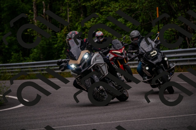 202506221206-DSC_4191_d2_