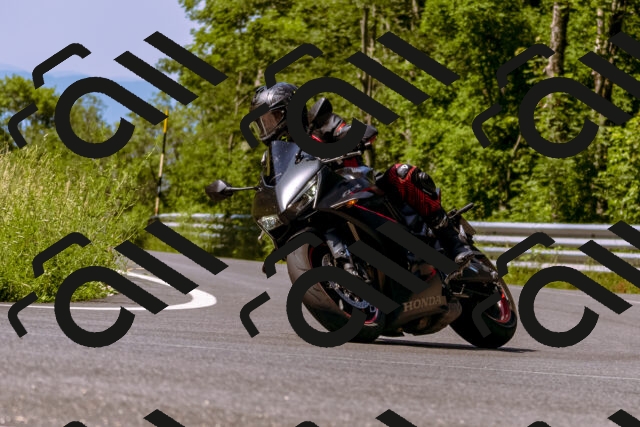 202506211051-_DSC0107_d1_