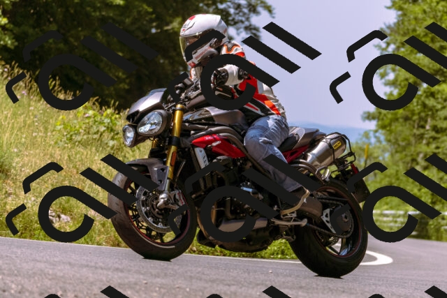 202506211127-_DSC0254_d1_