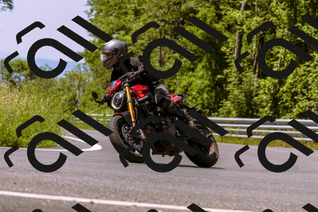 202506211141-_DSC0341_d1_