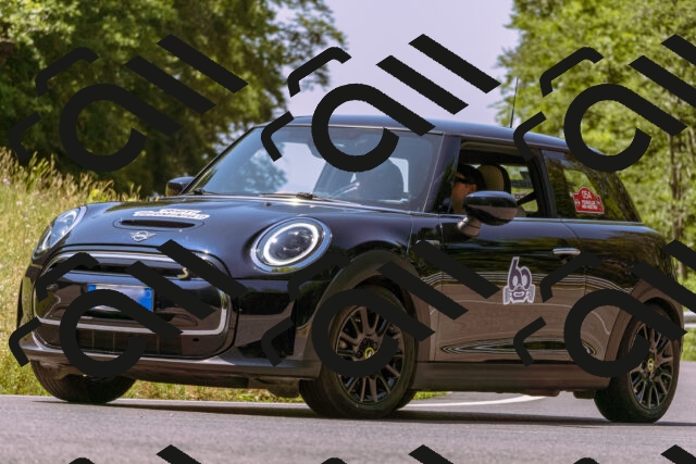 202506211149-_DSC0367_d1_