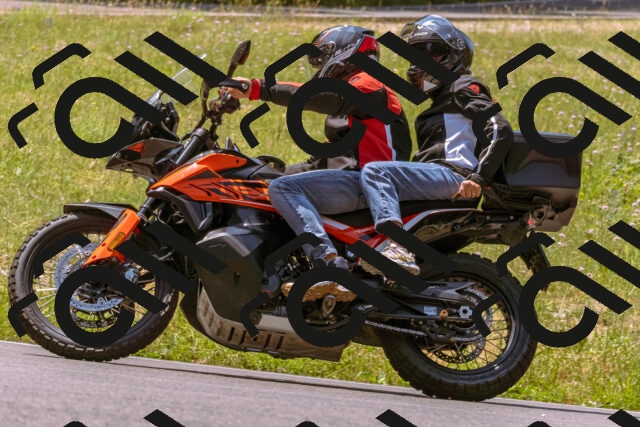 202506211205-_DSC0471_d1_