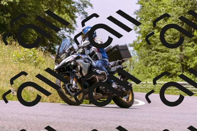 202506211228-_DSC0526_d1_