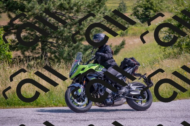 202506221034-DSC_4401_c4_