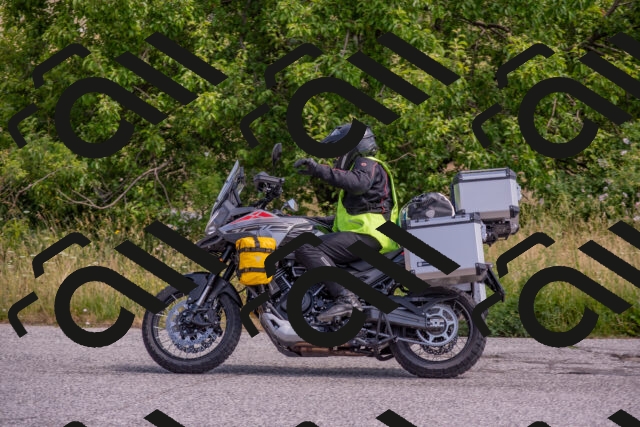 202506221059-DSC_4551_c4_