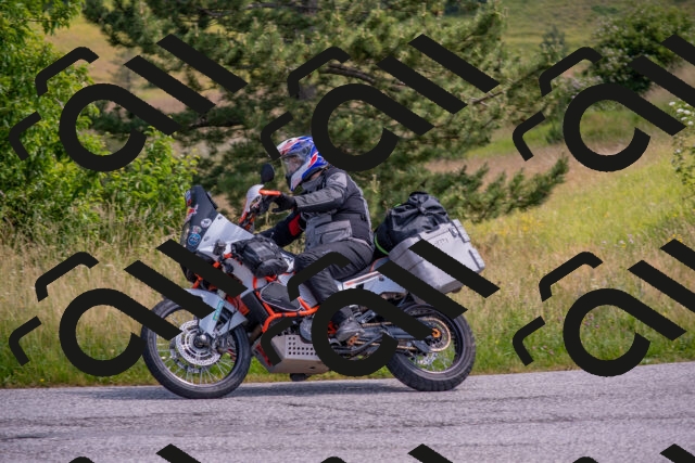 202506221059-DSC_4552_c4_