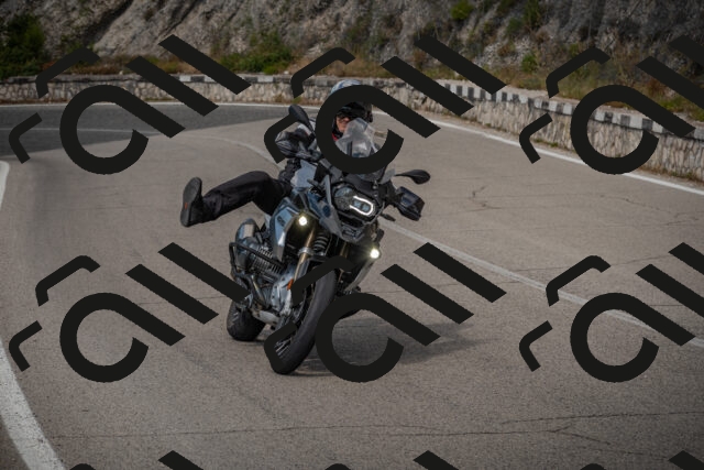 20250629103127-_5004918_am_