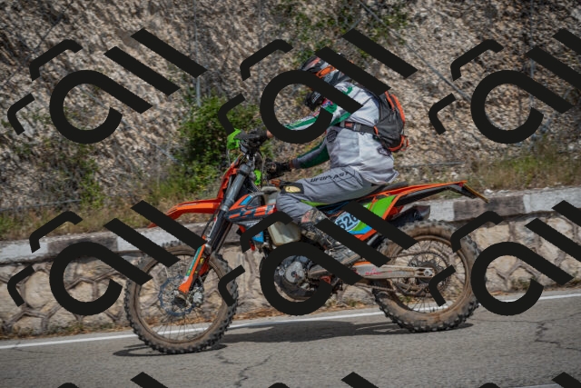 20250629105834-_5004963_am_