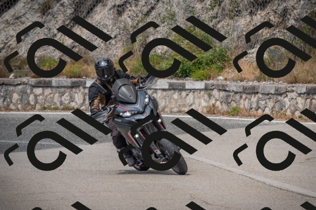 20250629110828-_5004987_am_