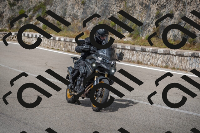 20250629112429-_5005053_am_