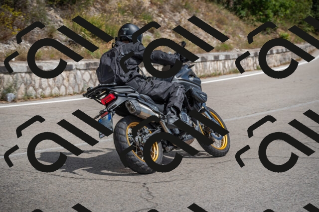 20250629112430-_5005055_am_