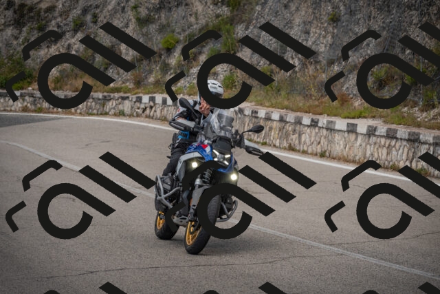 20250629112535-_5005061_am_