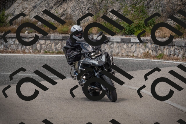 20250629114207-_5005137_am_