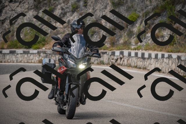 20250629120212-_5005158_am_