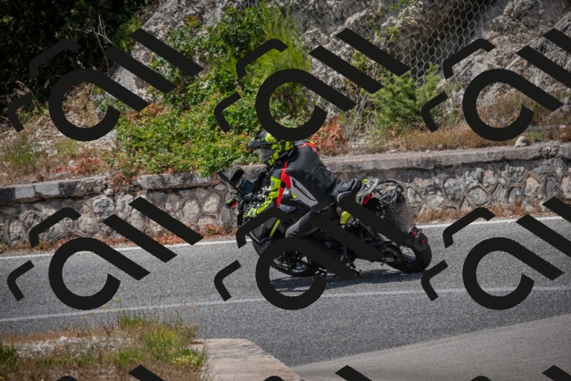 20250629122820-_5005200_am_