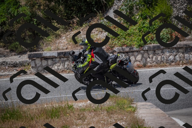 20250629122820-_5005201_am_