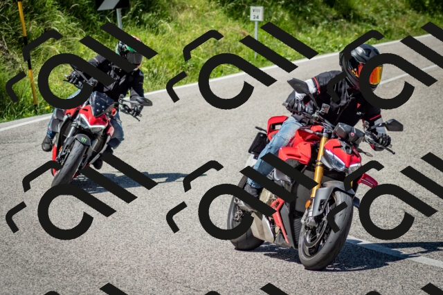 202506281243-DSC_2016_c2