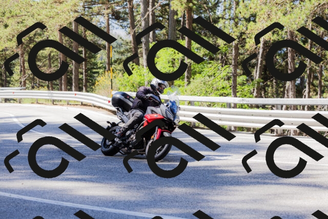 202506281011-_04A4192_c3_