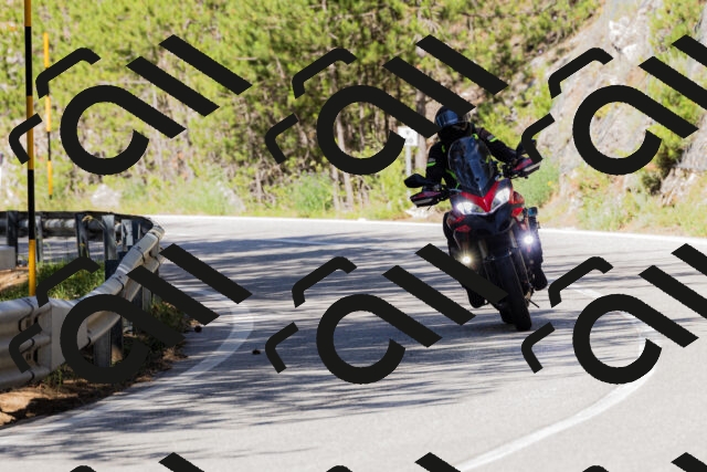 202506281020-_04A4205_c3_