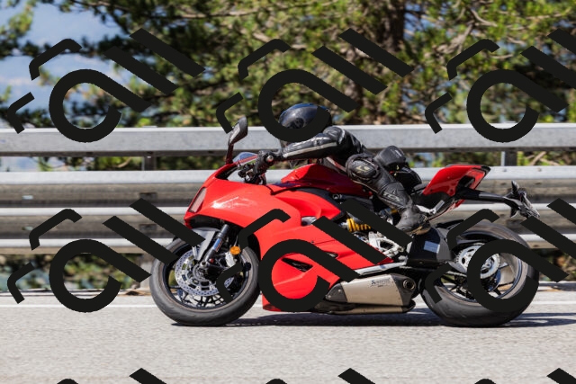 202506281022-_04A4217_c3_