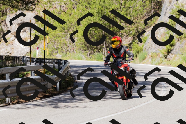 202506281030-_04A4234_c3_