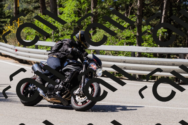 202506281034-_04A4260_c3_