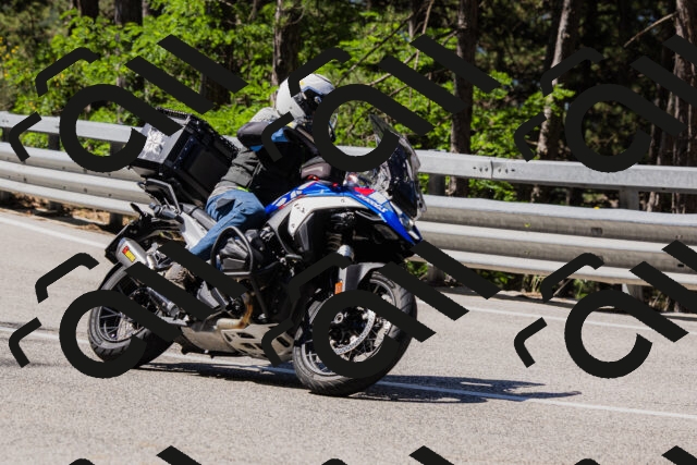 202506281035-_04A4273_c3_