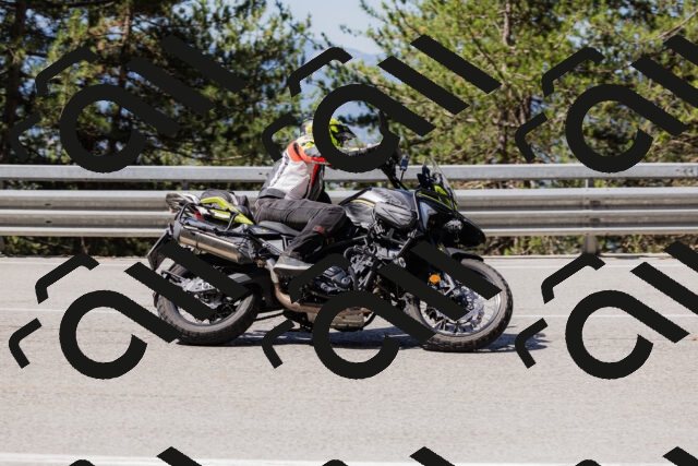 202506281043-_04A4319_c3_