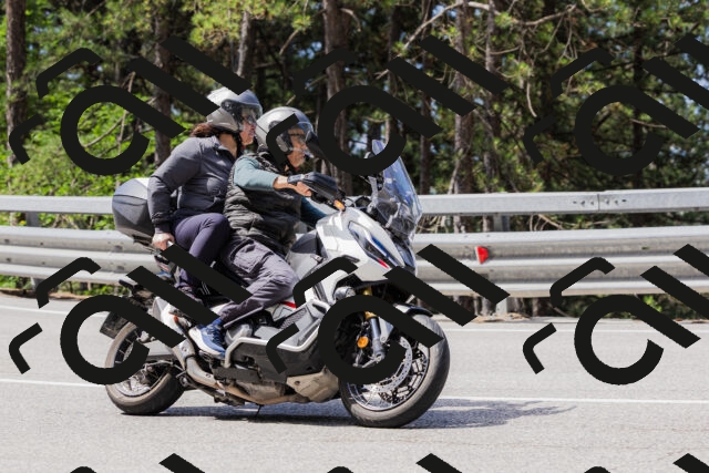 202506281051-_04A4354_c3_