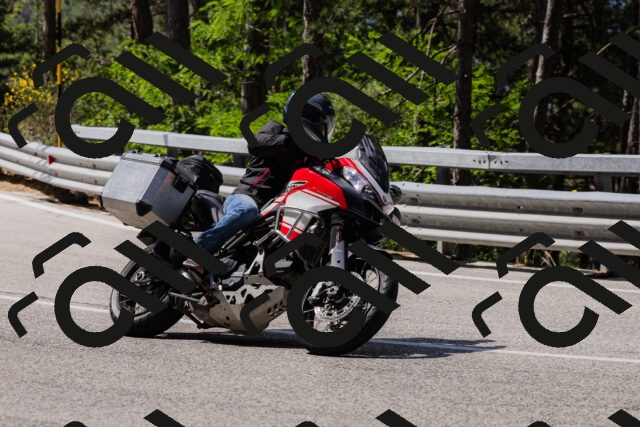 202506281054-_04A4364_c3_