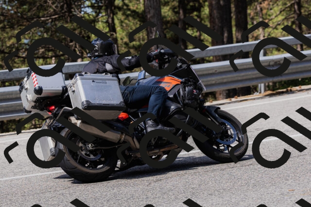 202506281054-_04A4367_c3_