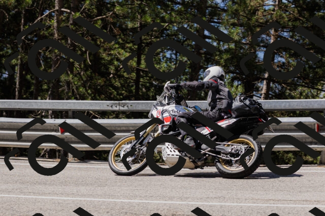 202506281106-_04A4399_c3_