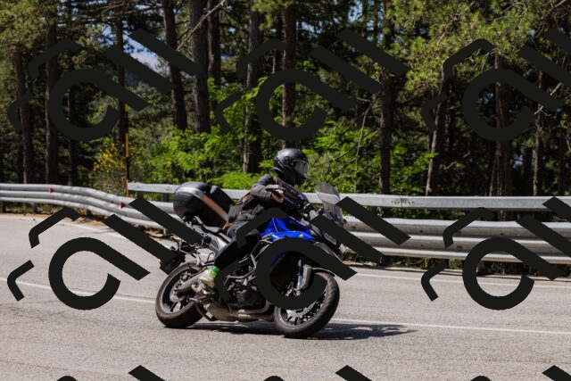 202506281108-_04A4401_c3_