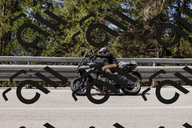 202506281109-_04A4410_c3_