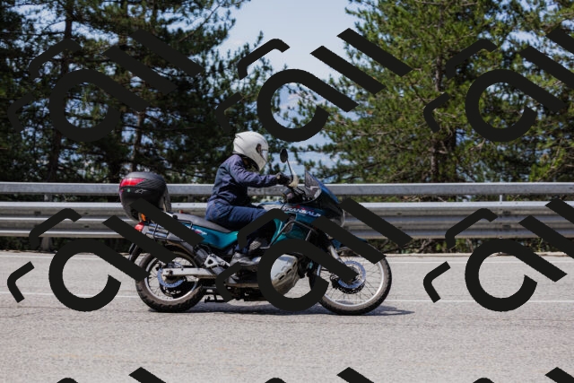 202506281111-_04A4417_c3_