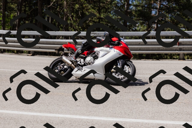 202506281112-_04A4422_c3_