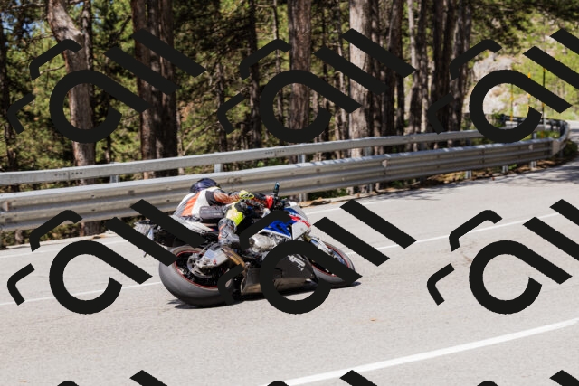 202506281119-_04A4462_c3_