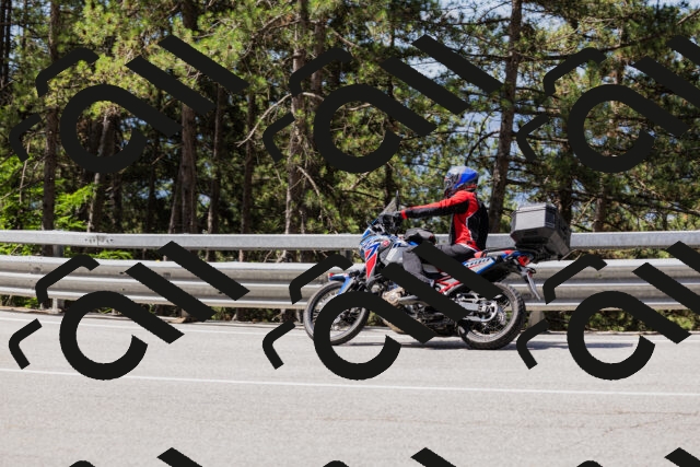 202506281121-_04A4469_c3_